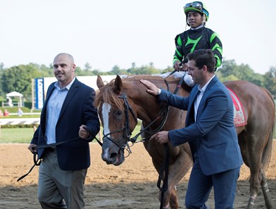 Meet Mike Piazza and Zilla Racing Stables - Past The Wire